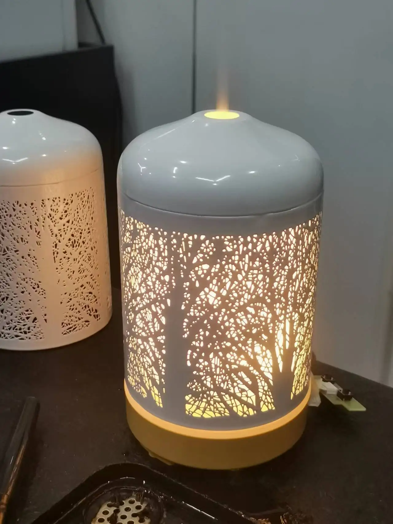 Essential Oil Diffuser 200ml Black Metal Tree Ultrasonic Aromatherapy