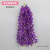 Guirnalda de flores de glicinia morada encriptada.