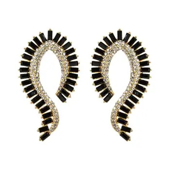 Fashionable Temperament Branch Earrings Hand Twisted Black Crystal Earrings Women
