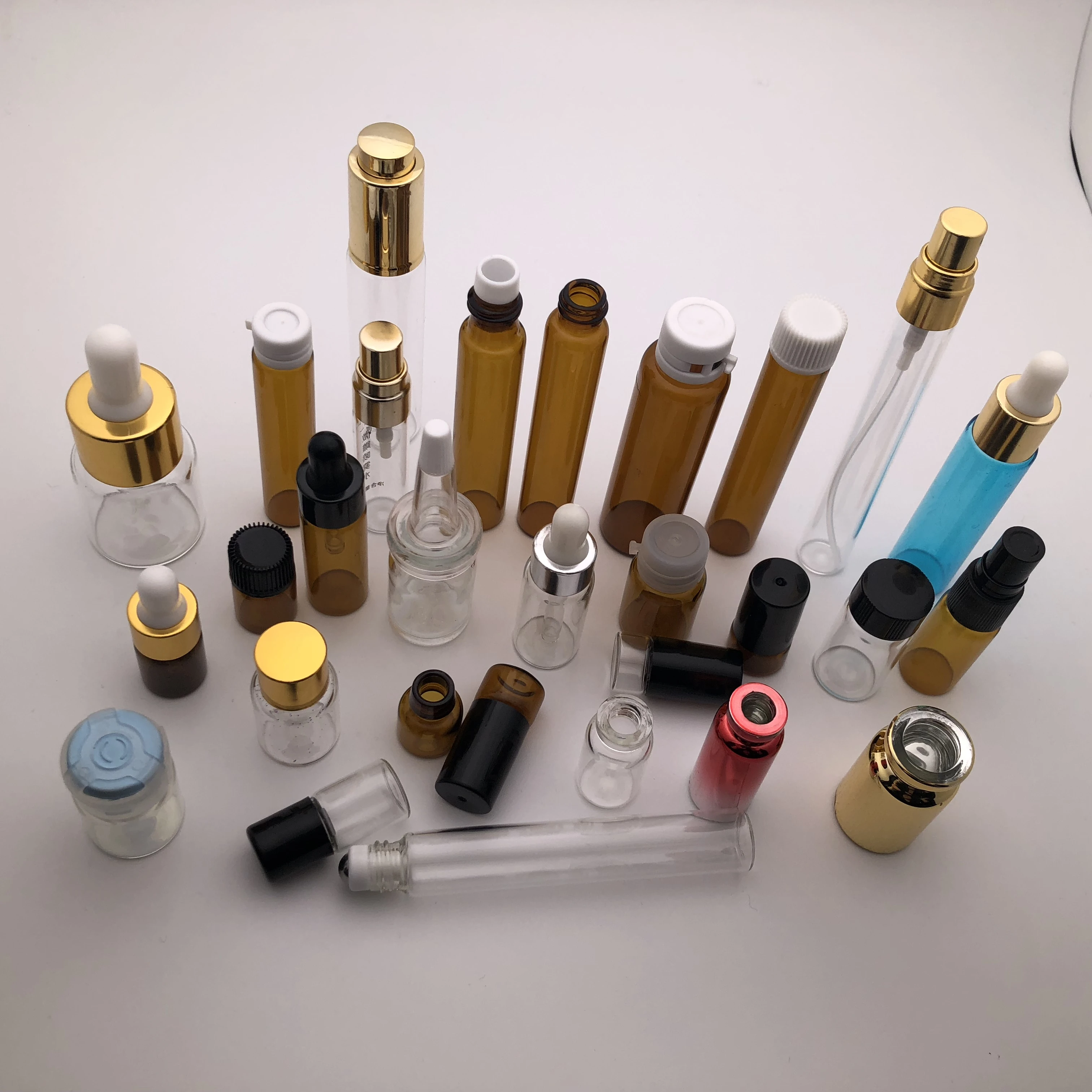 Eco Friendly Skincare Amber Tiny Glass Vials With Lids ISO 20001