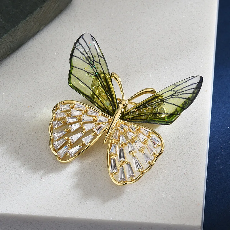 Shining Transparent Wing Butterfly Brooches for Women Zircon Copper Top Quality Luxury Butterfly Office Party Brooch Broach Pins