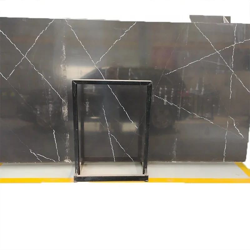 لوح كوارتز رمادي من نوع كالاكاتا مصقول ومقطّع حسب القياس، مبيعات عالية من مصنع التصدير، لاستخدامه في أرضيات المباني الإدارية الداخلية والخارجية