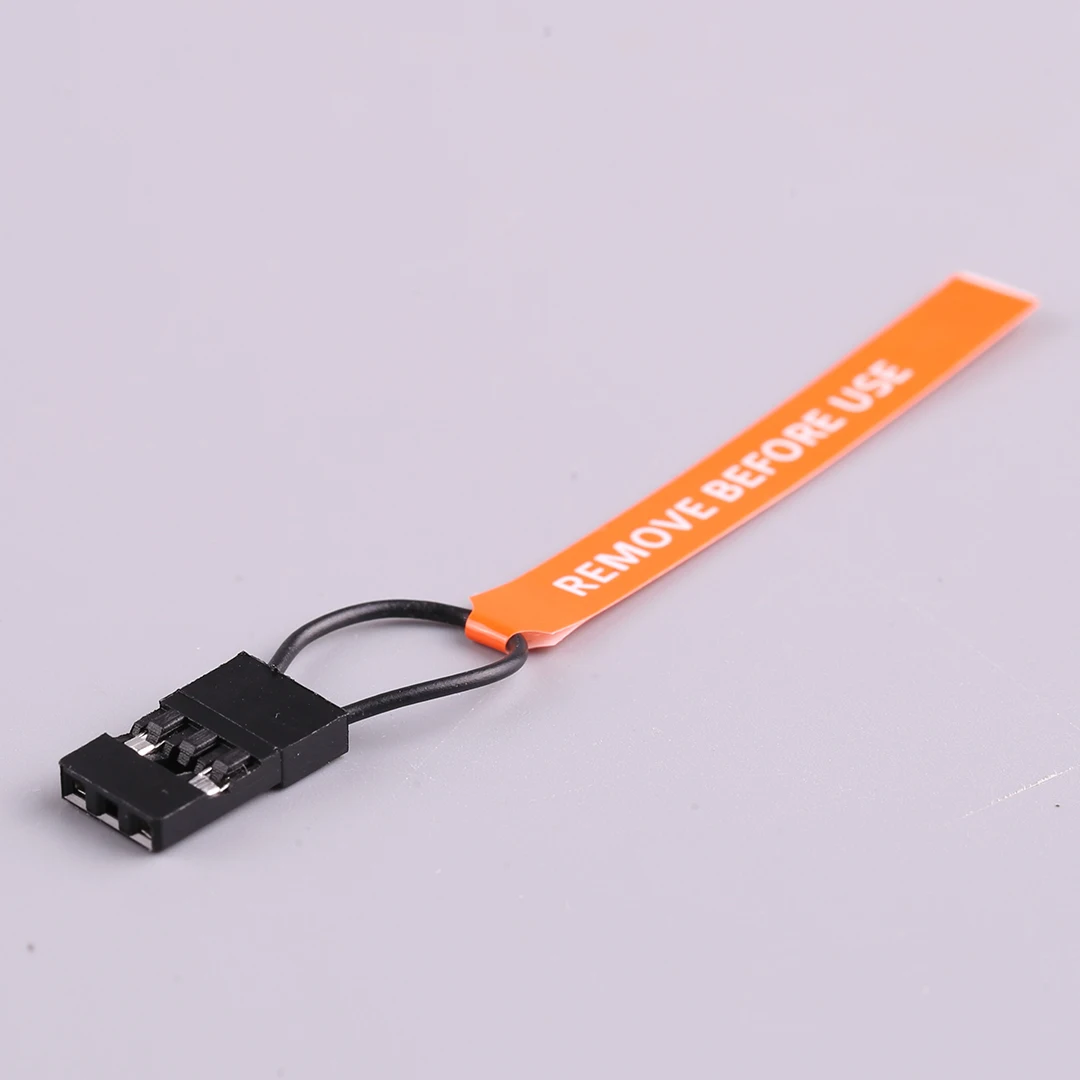 85102 - Cable avec fiche femelle pour accu récepteur - Multiplex 85102 - Cable avec fiche femelle pour accu récepteur - Multiplex