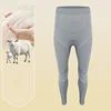 Pantalón gris blanco claro