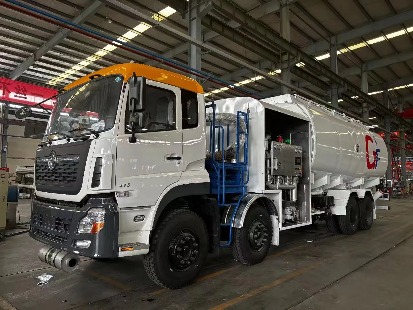 product dongfeng 8x4 340hp 12 wheel fuel tanker truck 25000 liters capacity new manual aviation refueling vehicles aircraft 4x2 4x4 6x6-6
