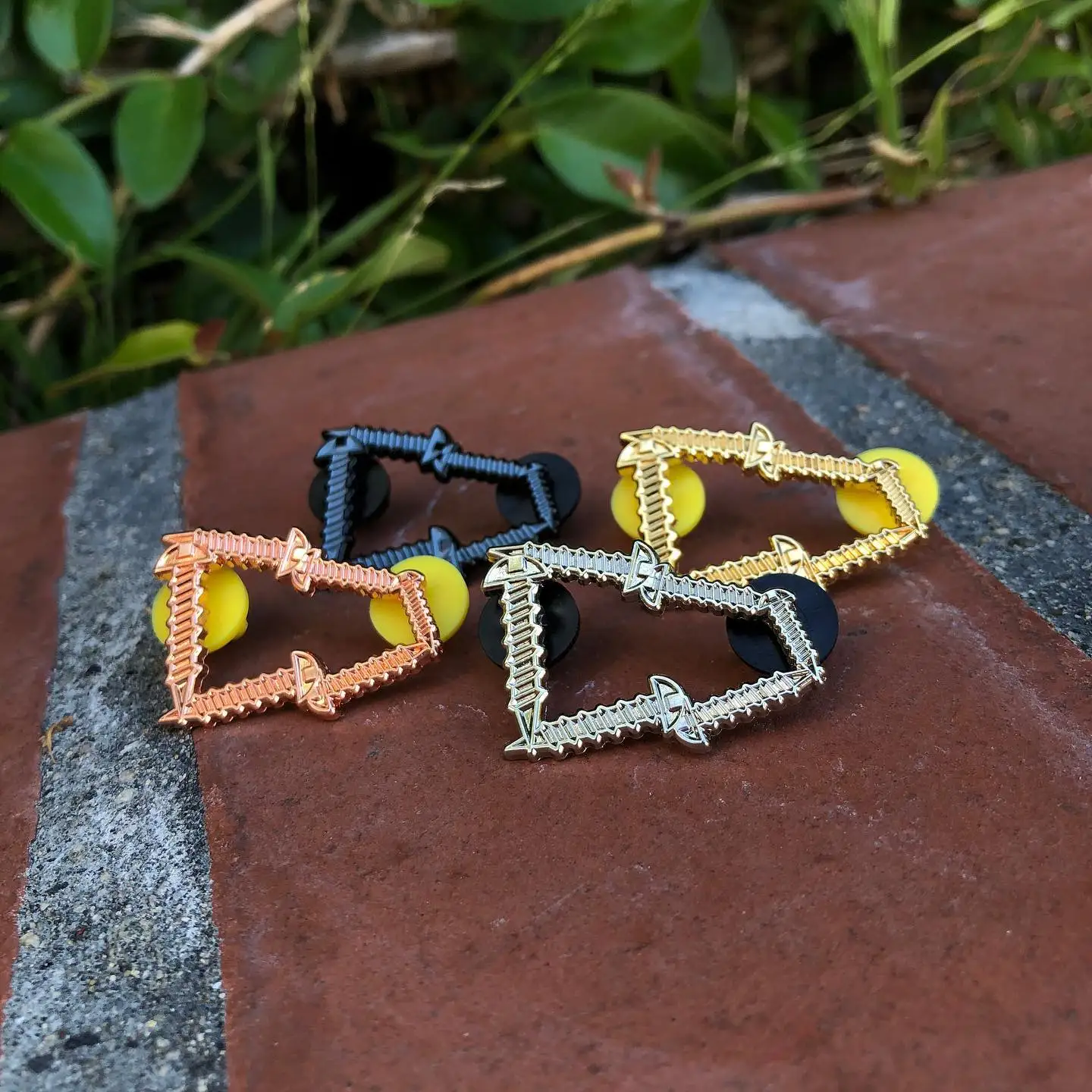 Custom Hot Sale Border Hat Pins Frame Pins Rhinestone Starboy Fitted