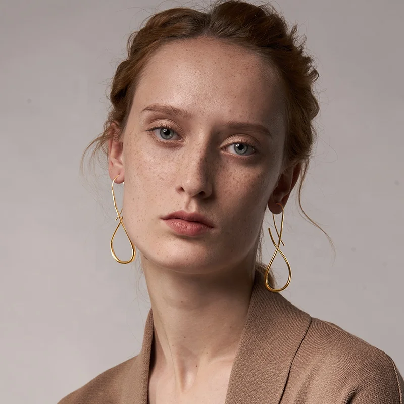 High Quality 18k Gold Plated Brass Jewelry Minimalist Style Twisted Line Water Drop Shape Drop