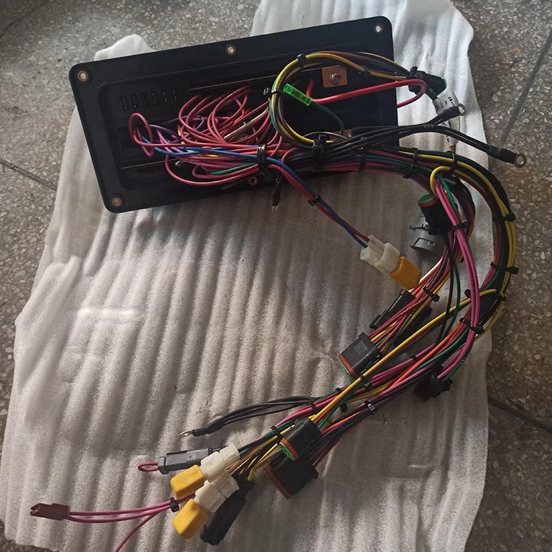 E330CヒューズボックスワイヤーハーネスアセンブリCAT330C