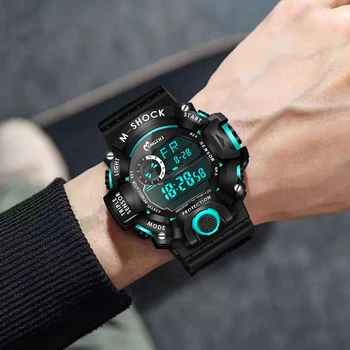 Luxury Men's Sports Digital Analog Watch New Design with Double Time Display Plastic Dial and Steel Buckle Quartz Movement