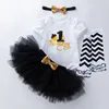Conjunto negro de un año