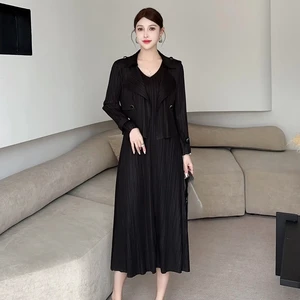 Women's Black Pleated Two - Piece Set: Trench Coat + Midi Dress for Elegant Occasions