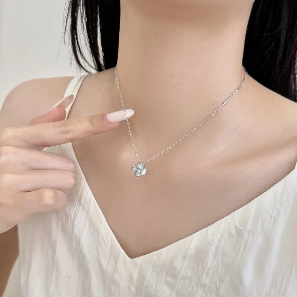 KAKODIY rhodium champagne gold-plated clover necklace four-leaf clover necklace flower lucky pendant exquisite jewelry gift detail 7
