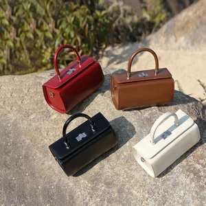 Luxury Designer Genuine Leather Women's Box Handbags Custom Messenger Bags Cowhide Fur Shoulder Bags Wholesale Shoulder Bags