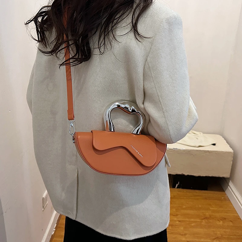 Fashionable Metal Handle Handbag Unique Irregular Design Crossbody Bags for Women Small Pu Leather Purse 2025