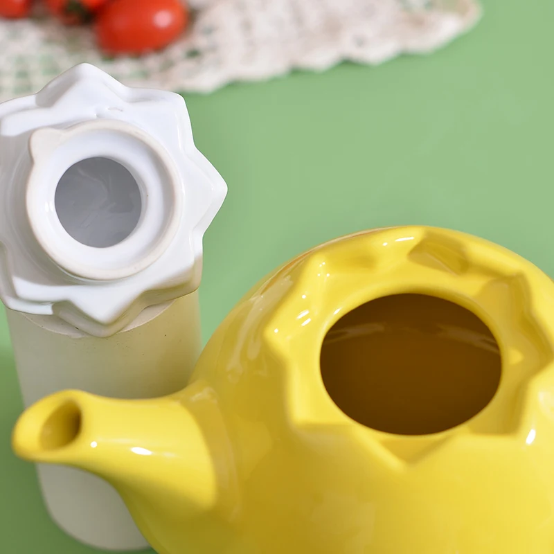 Ceramic Factory Custom Logo Cut Little Chicken Teapot and Cup Set Stoneware Coffee Pot Cup Set Tea for One Teapot Set