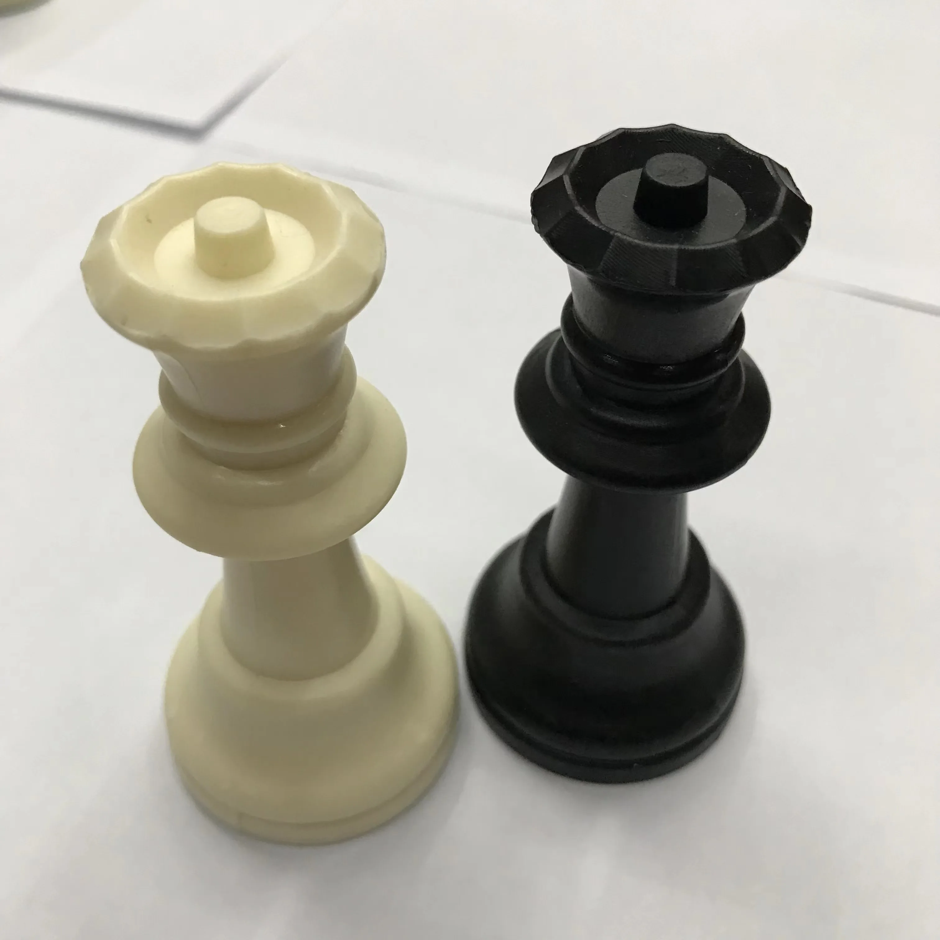 Высококачественная шахматная игра разных размеров набор пластиковых шахматных