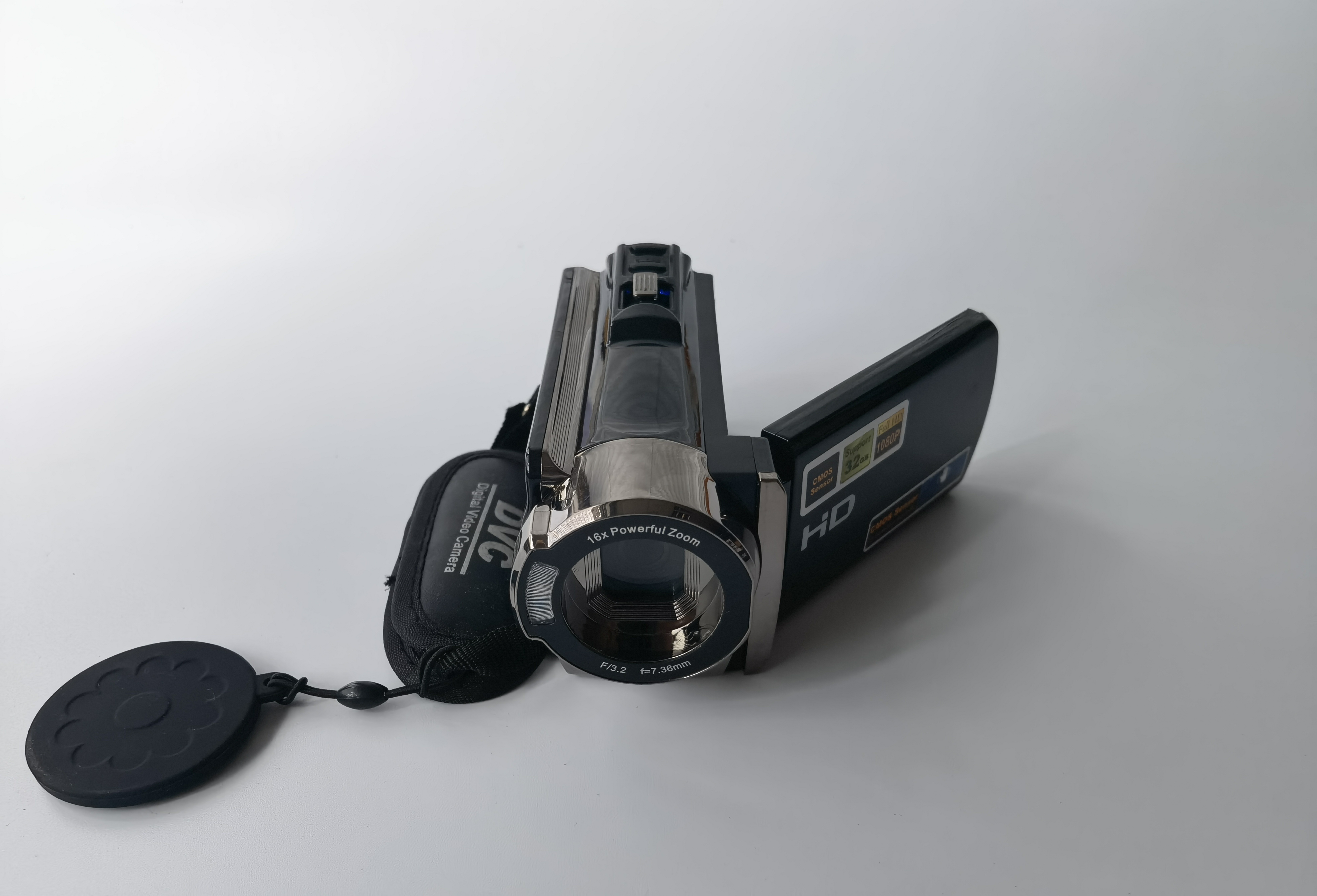 HDV-614P Lithium Battery 3.7V Support 64GB SD Card Max Face Detection Digital Video Camera