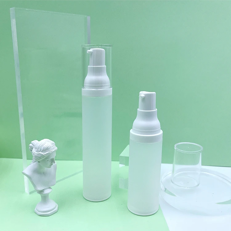 زجاجة مضخة بلاستيكية بدون هواء PP مع برغي لوشن 15 مل 30 مل 50 مل