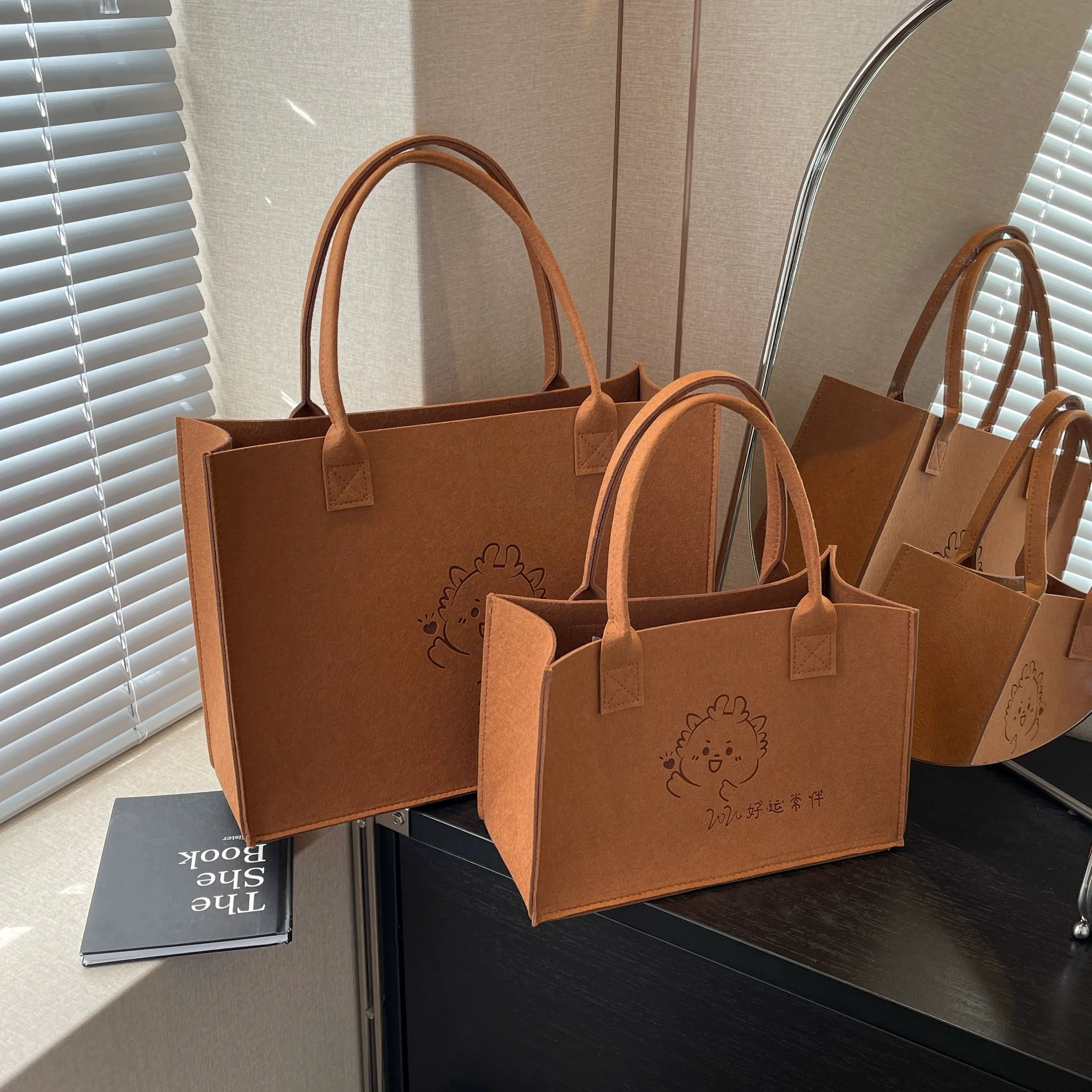 Promotion shopping gift bag with eco friendly felt material gift bags for christmas festival packing