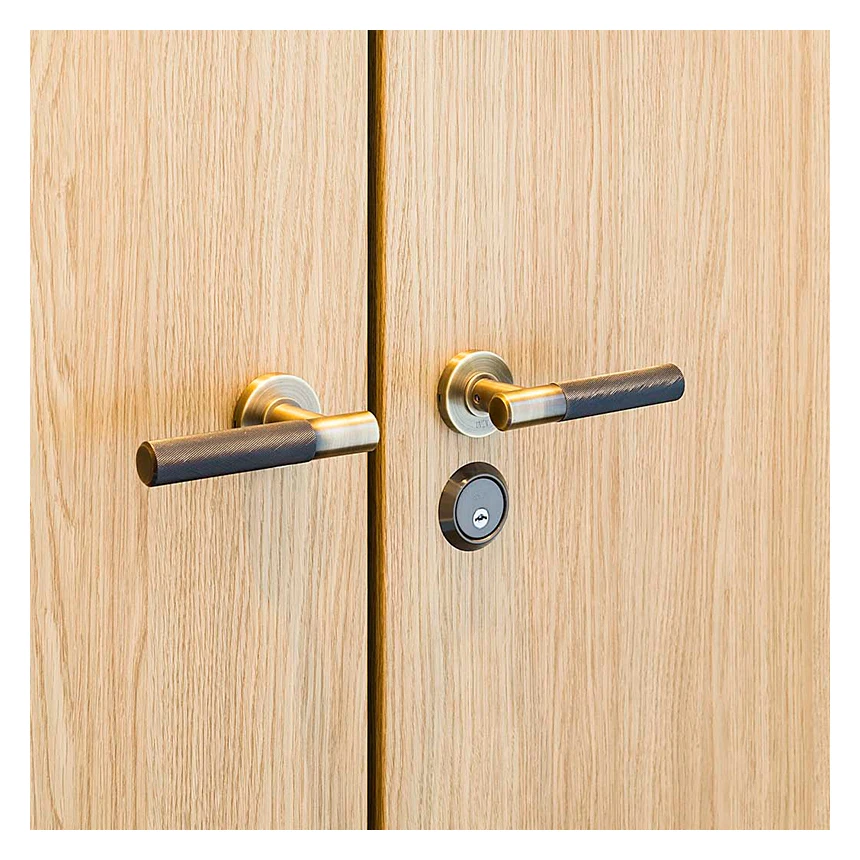 Hotel Made In Japan Hot Salling Brass Entrance Classic Door Handle Buy Door Handle Door Handle Custom Door Handle Classic Product On Alibaba Com