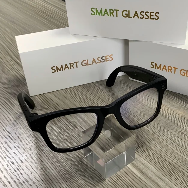 Occhiali Intelligenti con Intelligenza Artificiale, Occhiali con Oltre 100 Lingue, Traduzione in Tempo Reale Dispositivo Incorporato in Microfono Altoparlante per