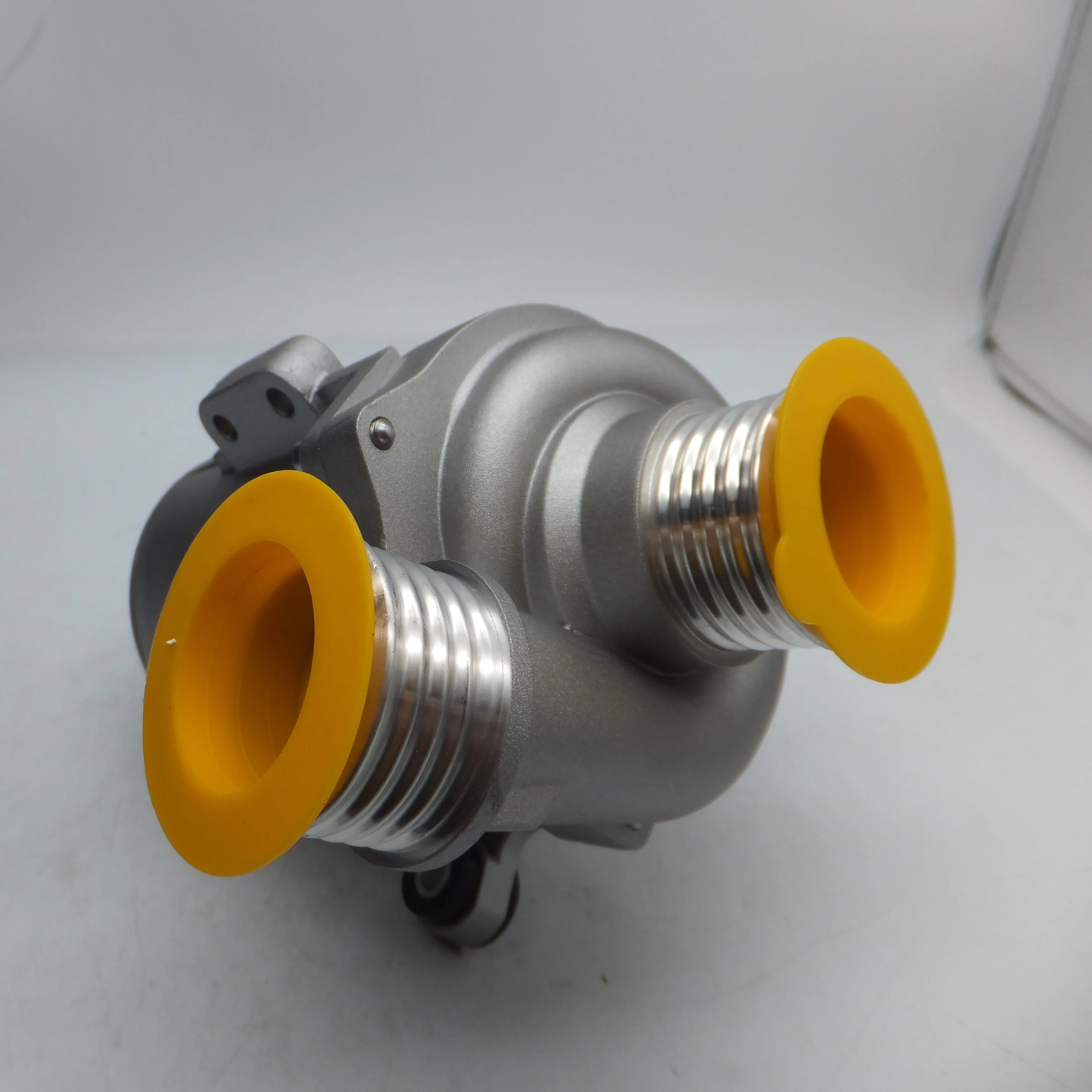 Electric Water Pump 11 51 7 583 836 Water Pumps 12v For Bmw E90