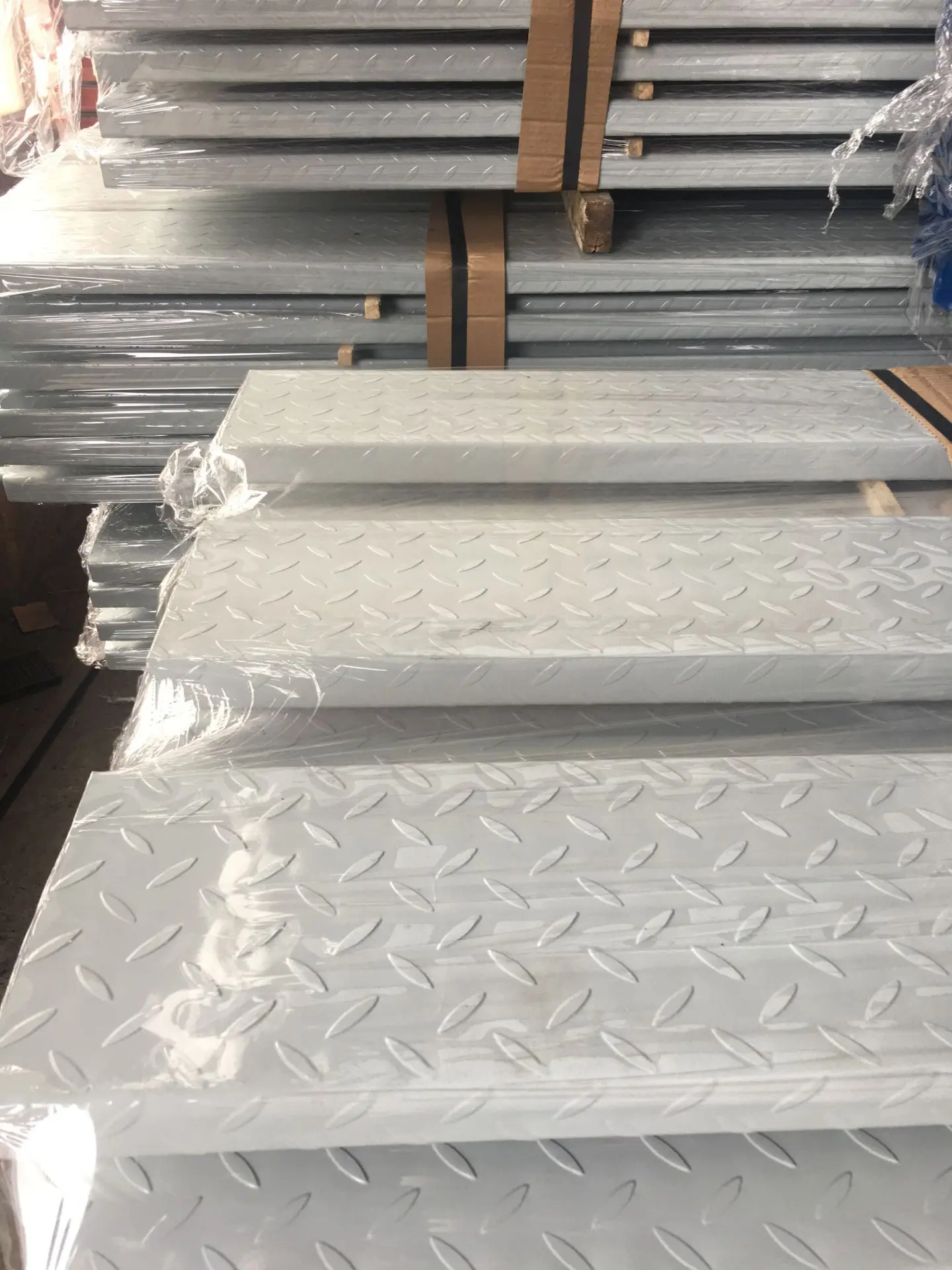 Metal Mezzanine 2 Floor Decking System with Lift