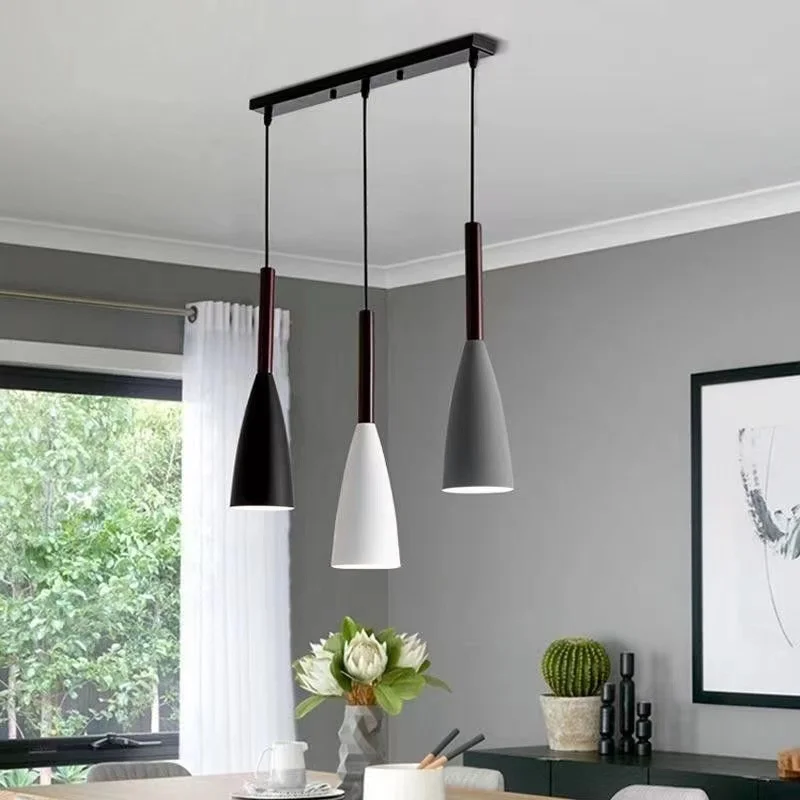 Metal Pendant Lamp Indoor Loft Ceiling Light Modern Nordic Industrial 3 Heads Led Chandeliers Light for Restaurant Coffee Bar