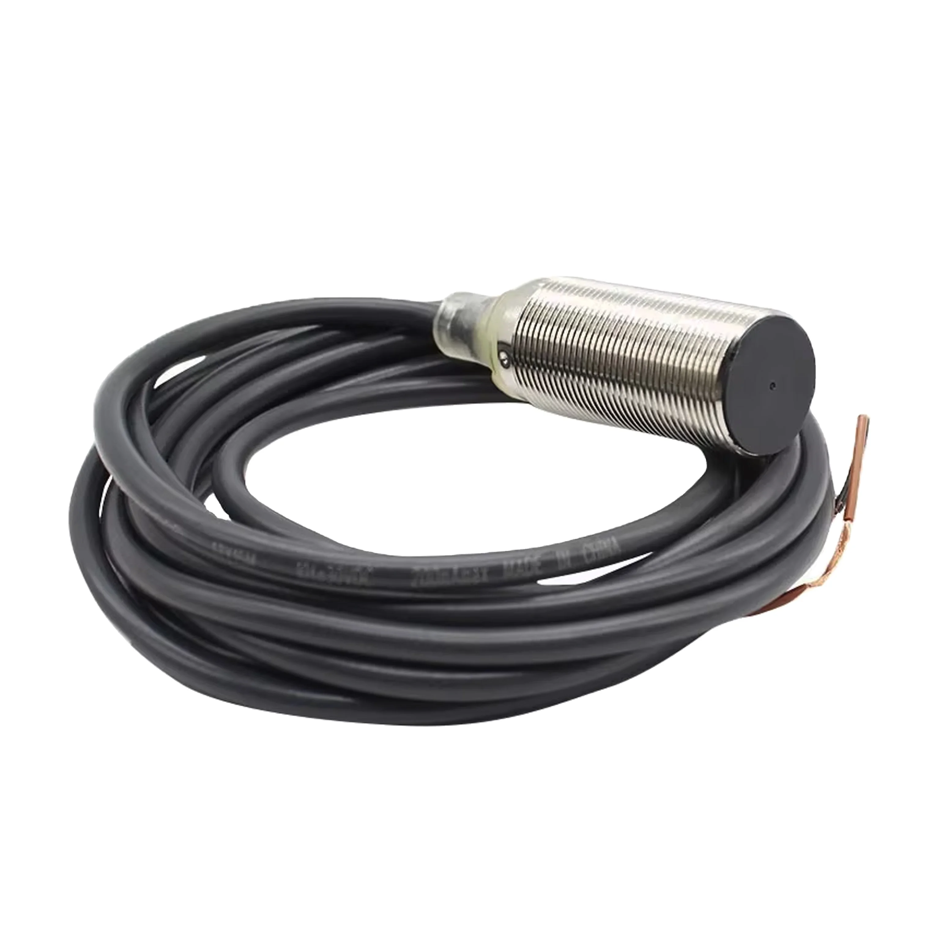 New Original Omron E2B series inductive proximity sensor. M18 cylindrical design, 8mm sensing distance, pre-wired cable, DC 3-wire PNP output, 12–24V DC, IP67 protection. Suitable for metal target detection, positioning and counting in automated machinery
