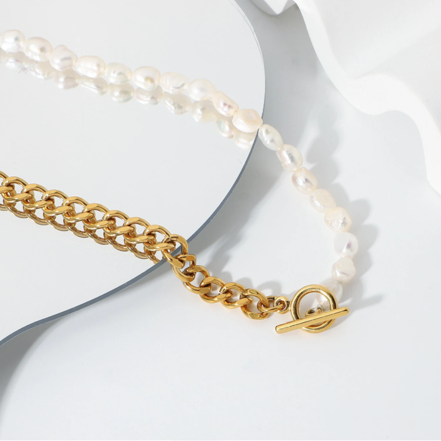 Pearl Chain Necklace 18k Gold Trendy Freshwater Pearl Necklace Cuban Link Necklace Half Pearl Half Chain Necklace for Women 