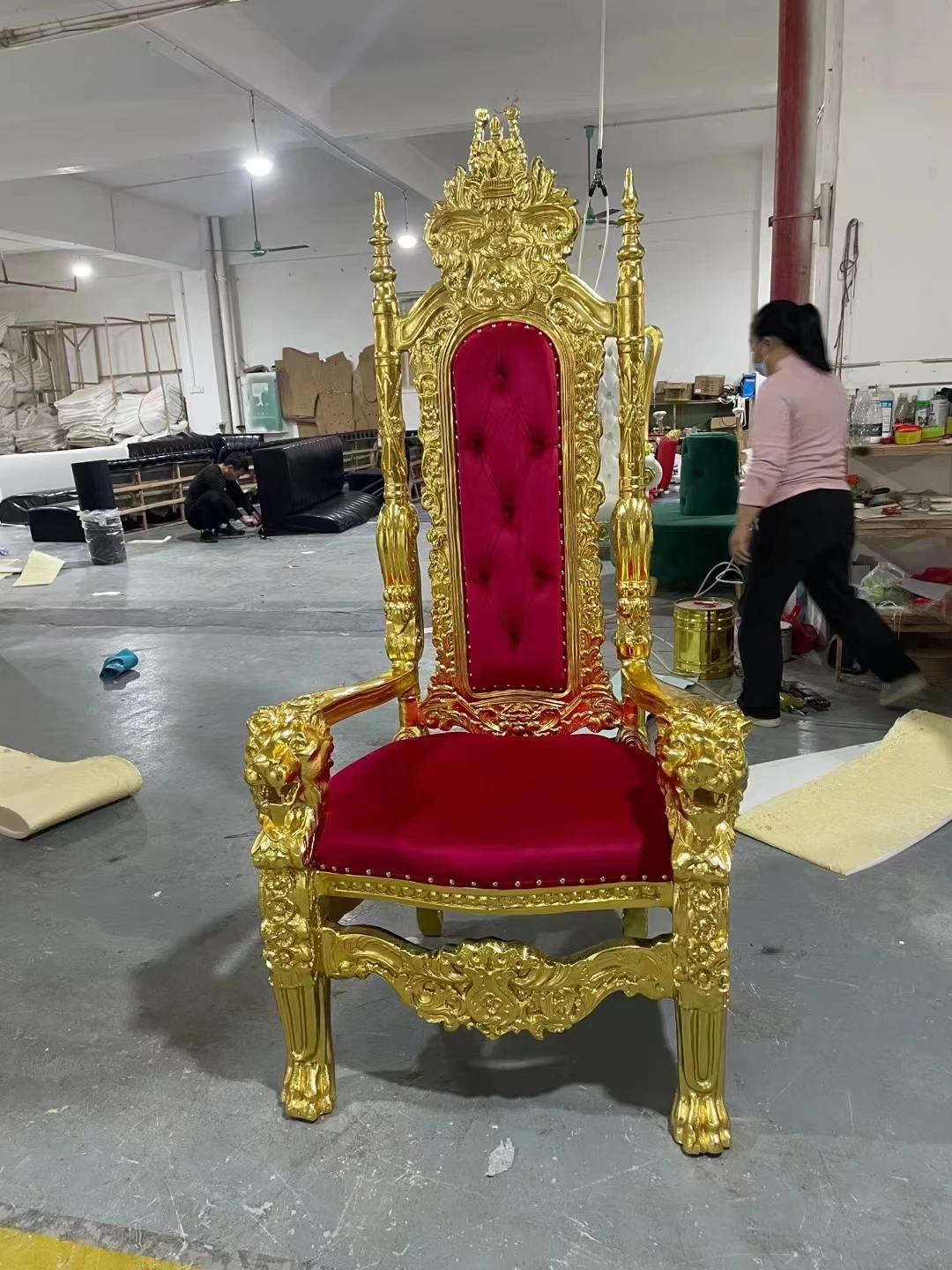 Modern-Royal-Antique-King-Lion