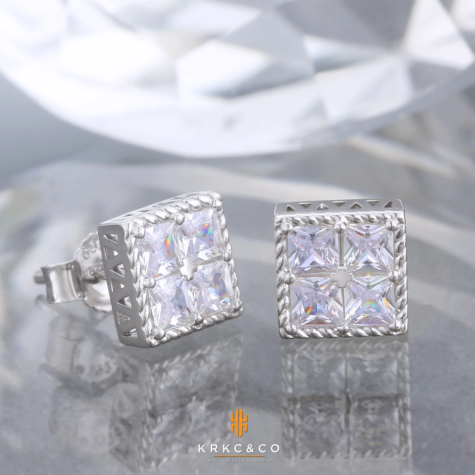 ピアス Luxury Street Wear ICE Crystal Sugar Earrings Ye unisexual Amazon.com: 24K Gold Plated Iced Out CZ Hip Hop Stud