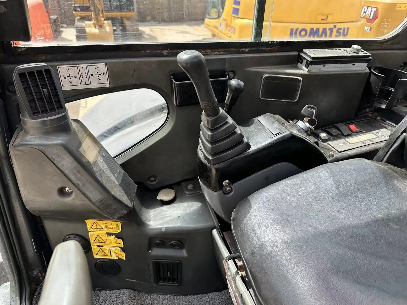 Mini Used Backhoe Excavator Hitachi ZX50U Hydraulic Crawler Backhoe Digger 5ton