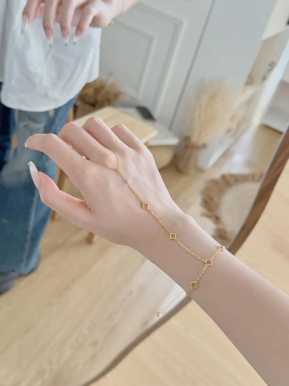 KAKODIY fashion hollow four-leaf clover 18K gold-plated chain women's bracelet 925 sterling silver jewelry bracelet detail 7