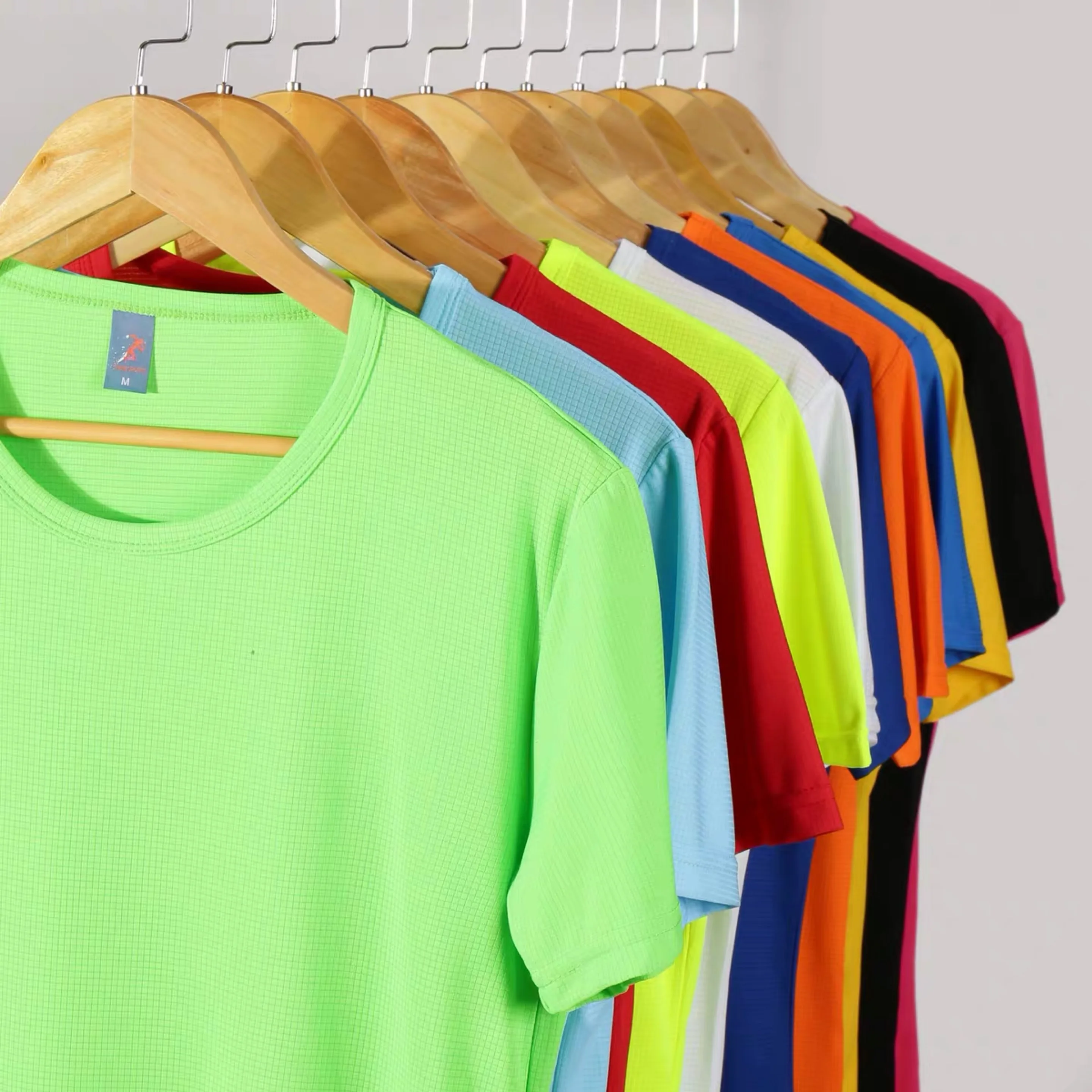 Wholesale Custom Print Plain Blank Sublimation Tshirts 100% Polyester White Sport Gym Run Quick Dry Fit Men T-shirt for Men