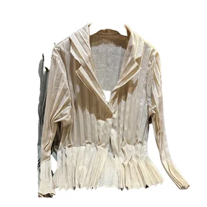 Customize High-end Korean Style V-neck Pleated Solid Color Single Button Breathable Blazer Elegant Casual Slimming Cardigan