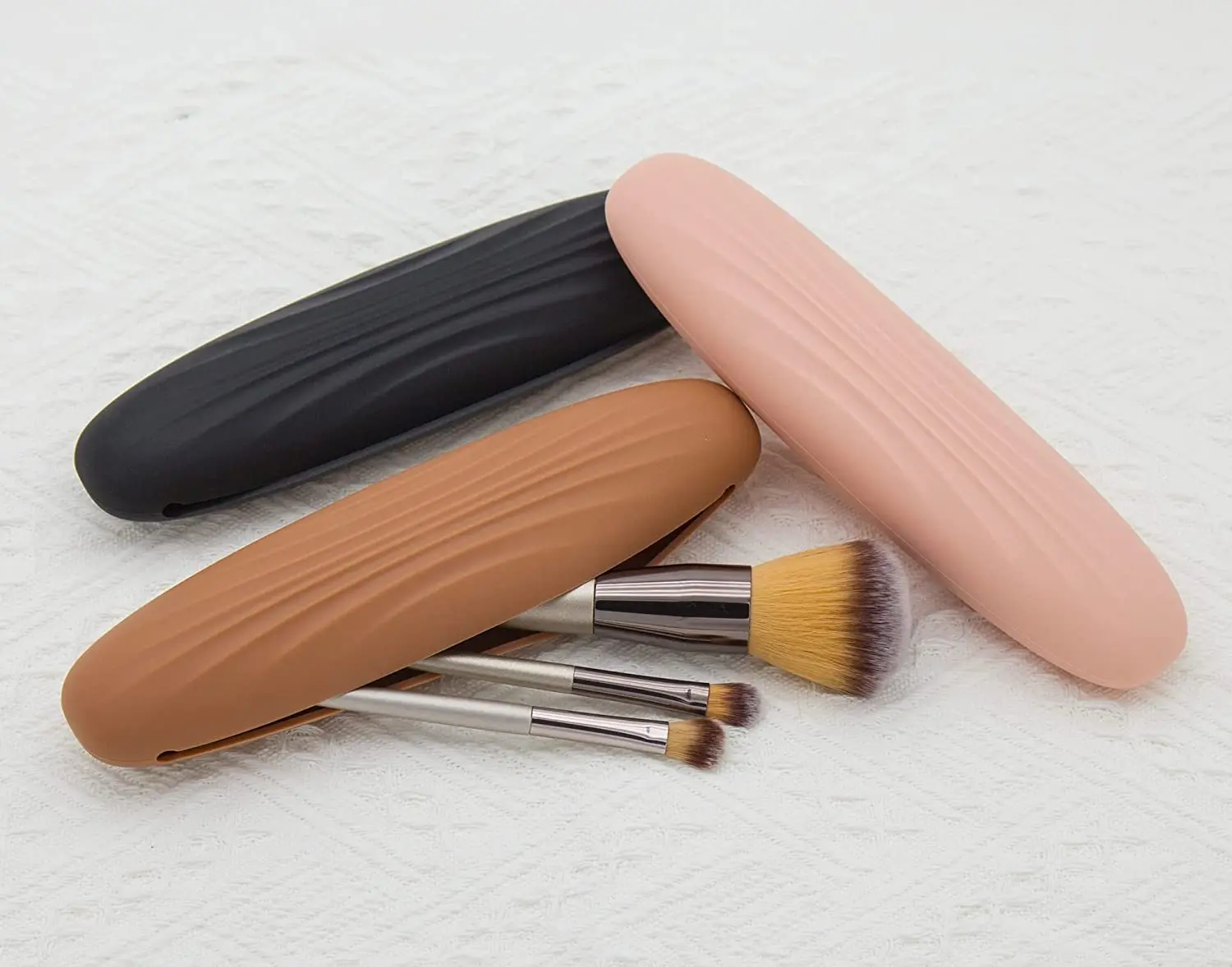 Portable Silicone Travel Makeup Brush Holder Soft And Sleek Silicone