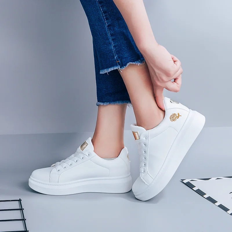 2022 Women's Casual Shoes - Sneakers with Flower Lace-up