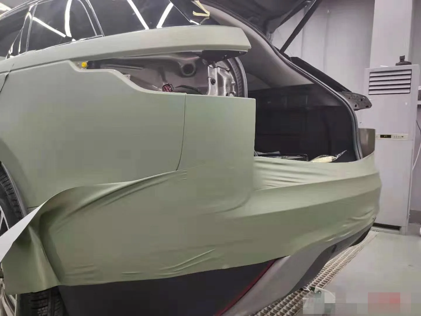 
 Суперматовая виниловая наклейка цвета хаки для автомобиля  