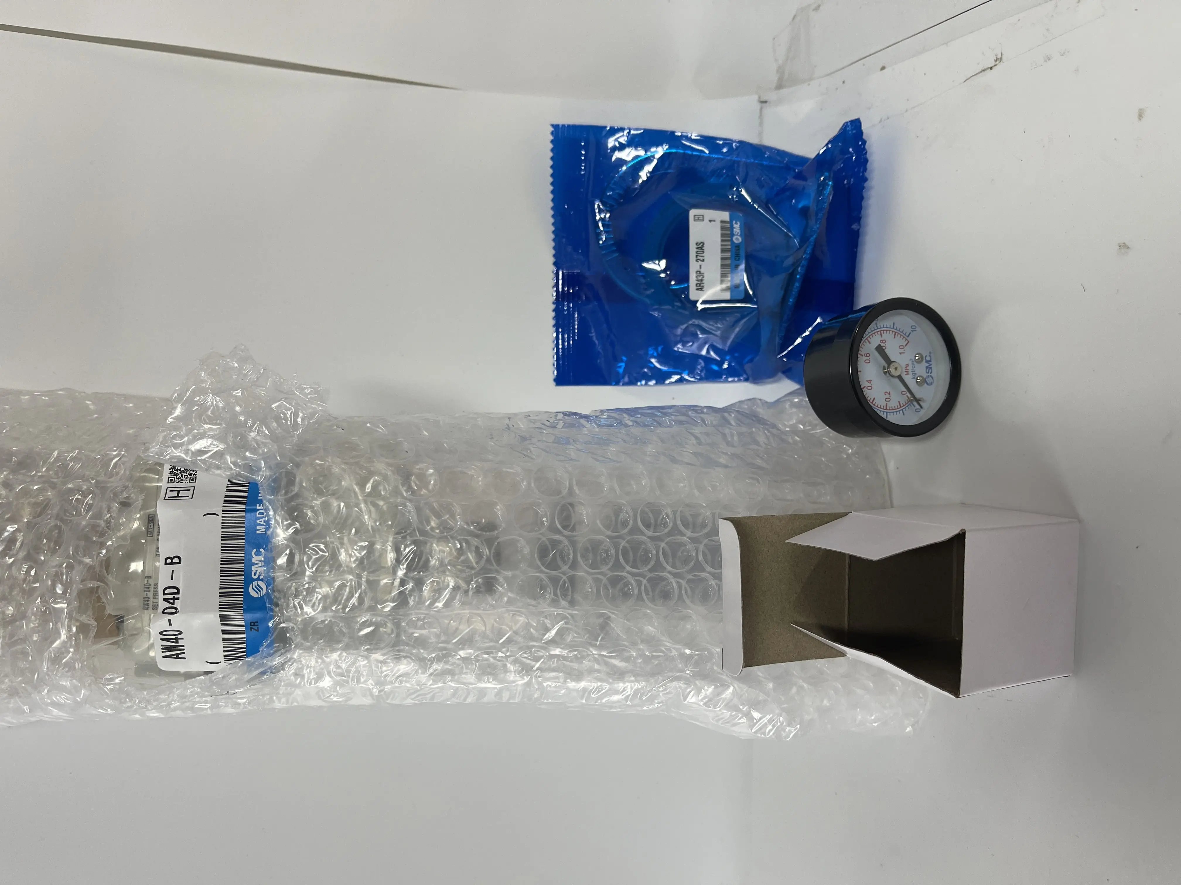 SMC Filter Regulator AW40-04D-B SMC Filter Regulator AW40-04D-B