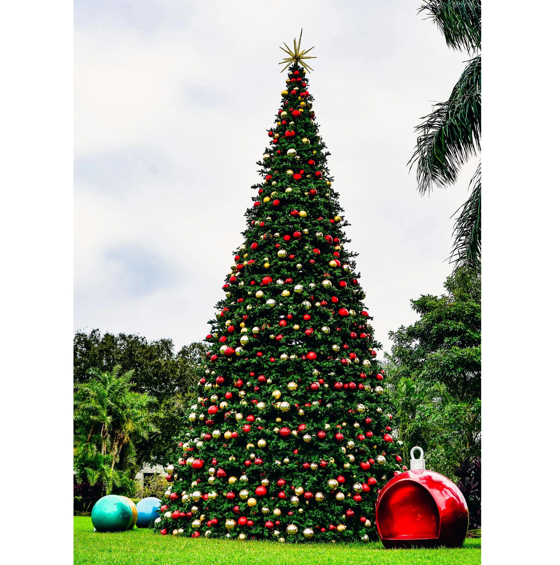 gartenpirat knstlicher weihnachtsbaum Knstlicher Weihnachtsbaum Spritzguss-Nadeln  SVITA