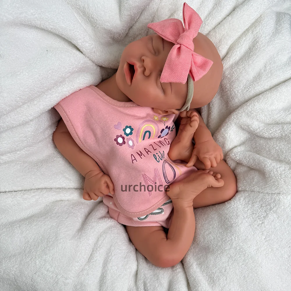 Realistic 18Inch 45cm High Simulation Silicone Weighted Baby Reborn Sleepy Closed Eyes Cute Baby for Small Kids Toy