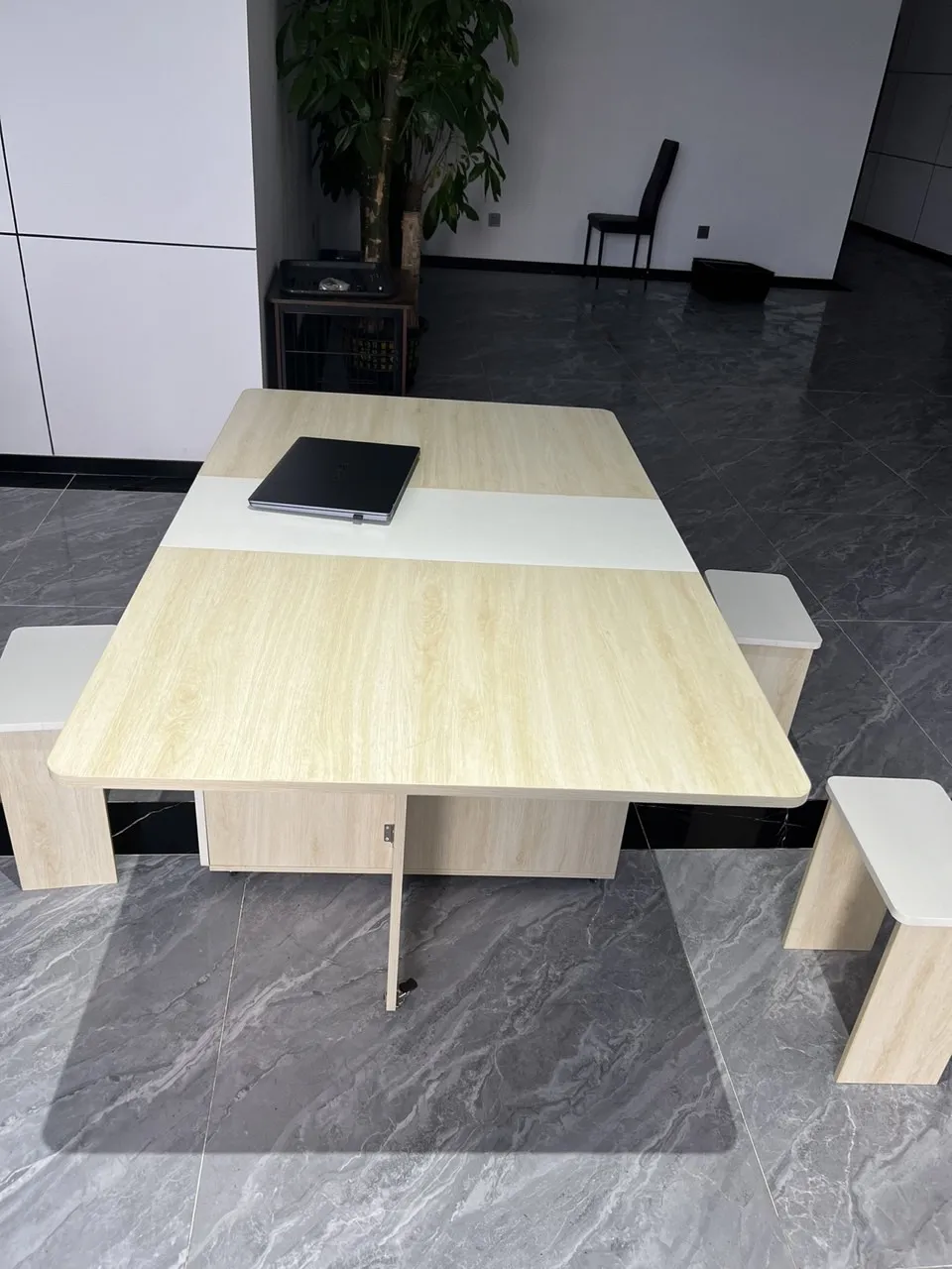 Mesa de Jantar Dobrável que Economiza Espaço com Armazenamento em 2 Níveis  - Mesa de Cozinha Estilo Fazenda com Folha Retrátil para 4 Pessoas, image size:960x1280