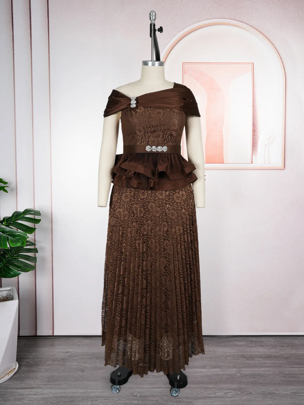African Women's Dresses 2026 Plus Size Elegant Black and Gold Sequined Evening Dress Bodycon Female Dress for Party Vestidos African Women's Dresses 2026 Plus Size Elegant Black and Gold Sequined Evening Dress Bodycon Female Dress for Party Vestidos