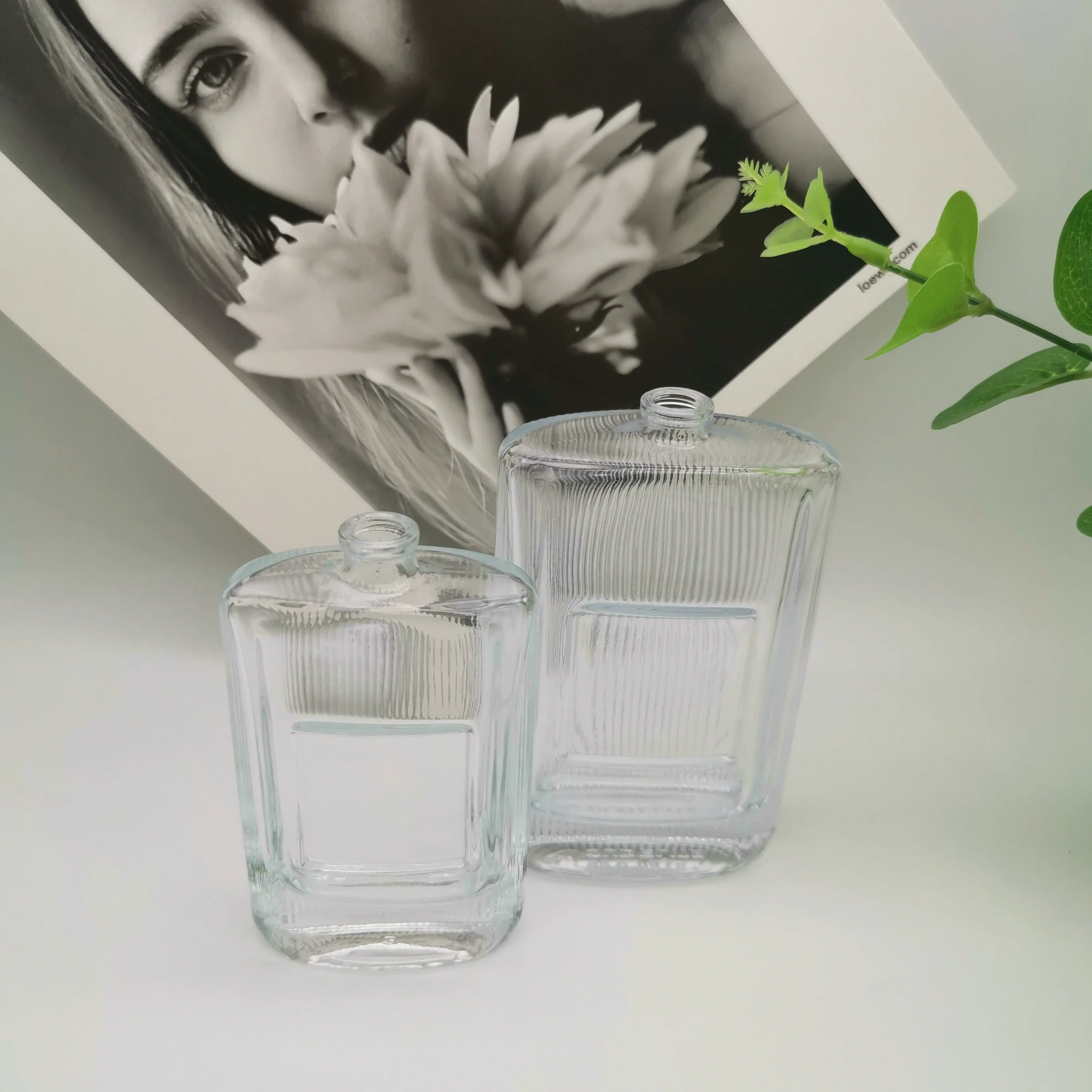 Hanya 1oz 2oz Square Perfume Bottles With Aluminum Atomizer OEM ODM