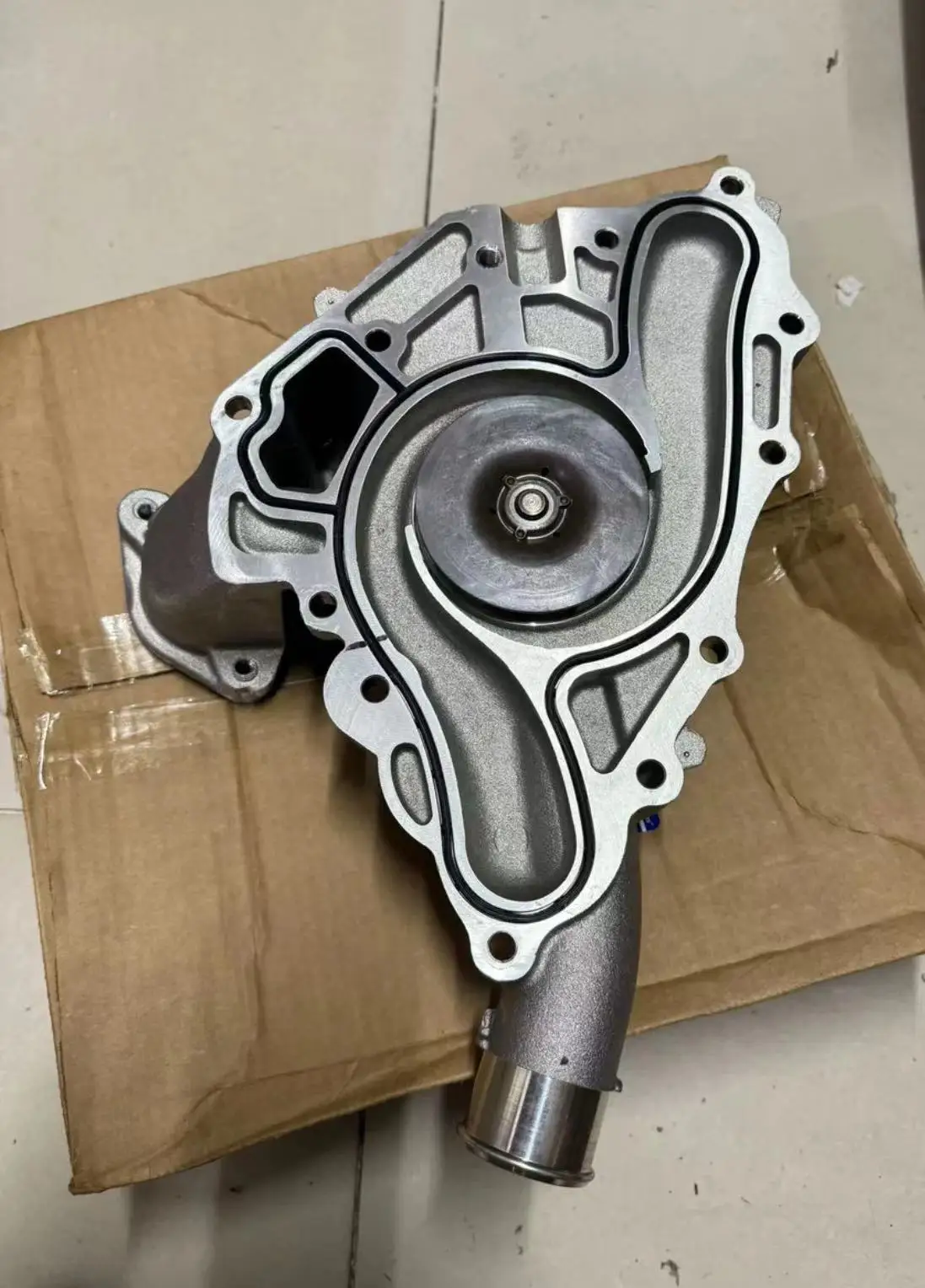 68165882AD 68165882AC 68268052AA New Original Brand Water Pump for 1500 Cherokee Challenger Charger