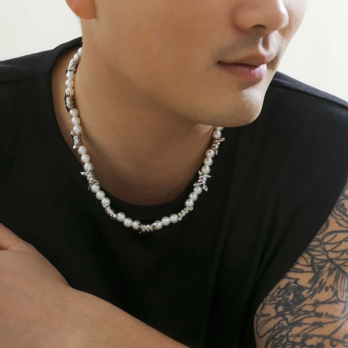 ネックレス・チョーカー BASSCLEF Pearl Necklace Men CLEF TOM BEAT GT Punk Pearl Thorns Necklaces Hip-hop Men Pearl Necklace