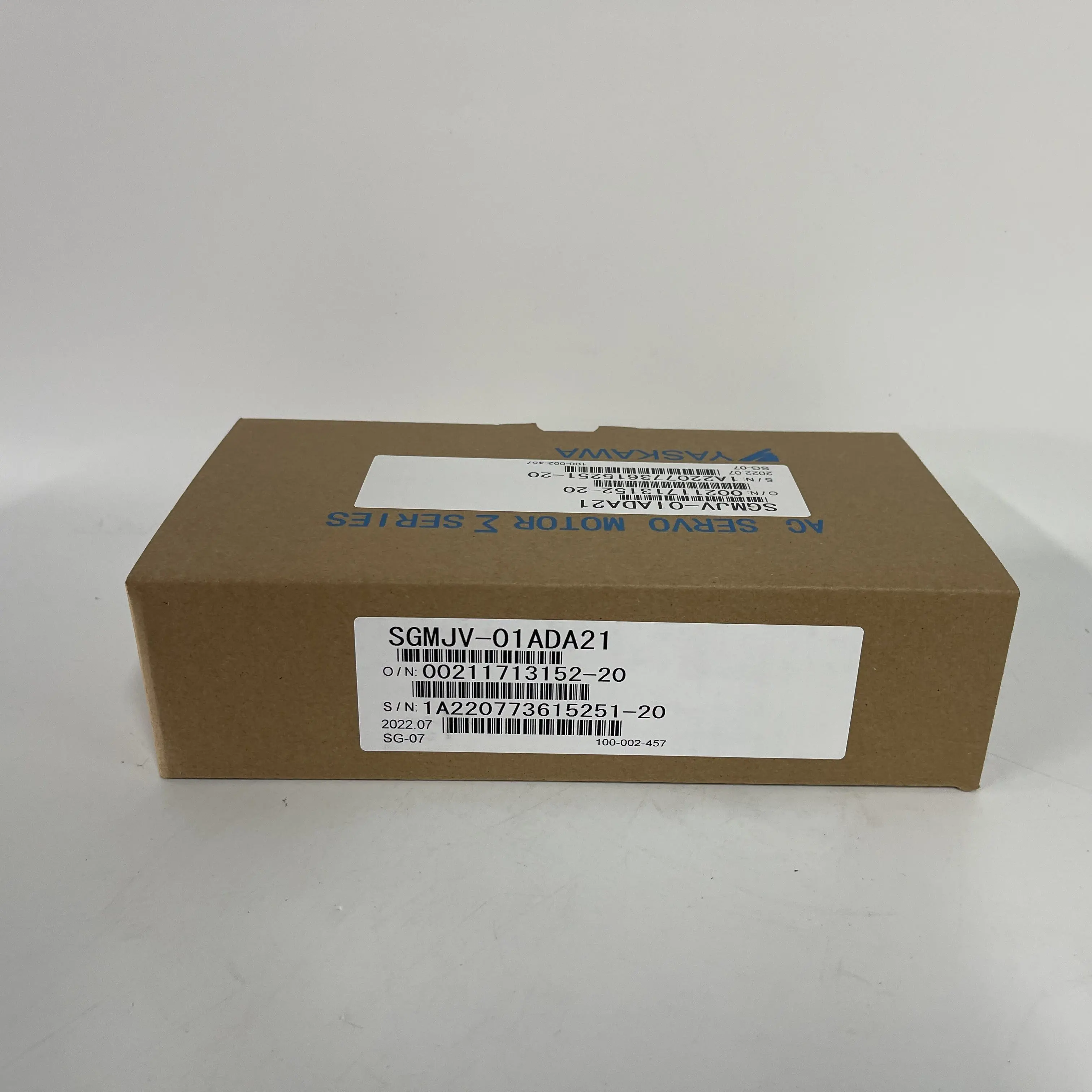 Yaskawa AC Servo Motor SGMJV-01ADA21
