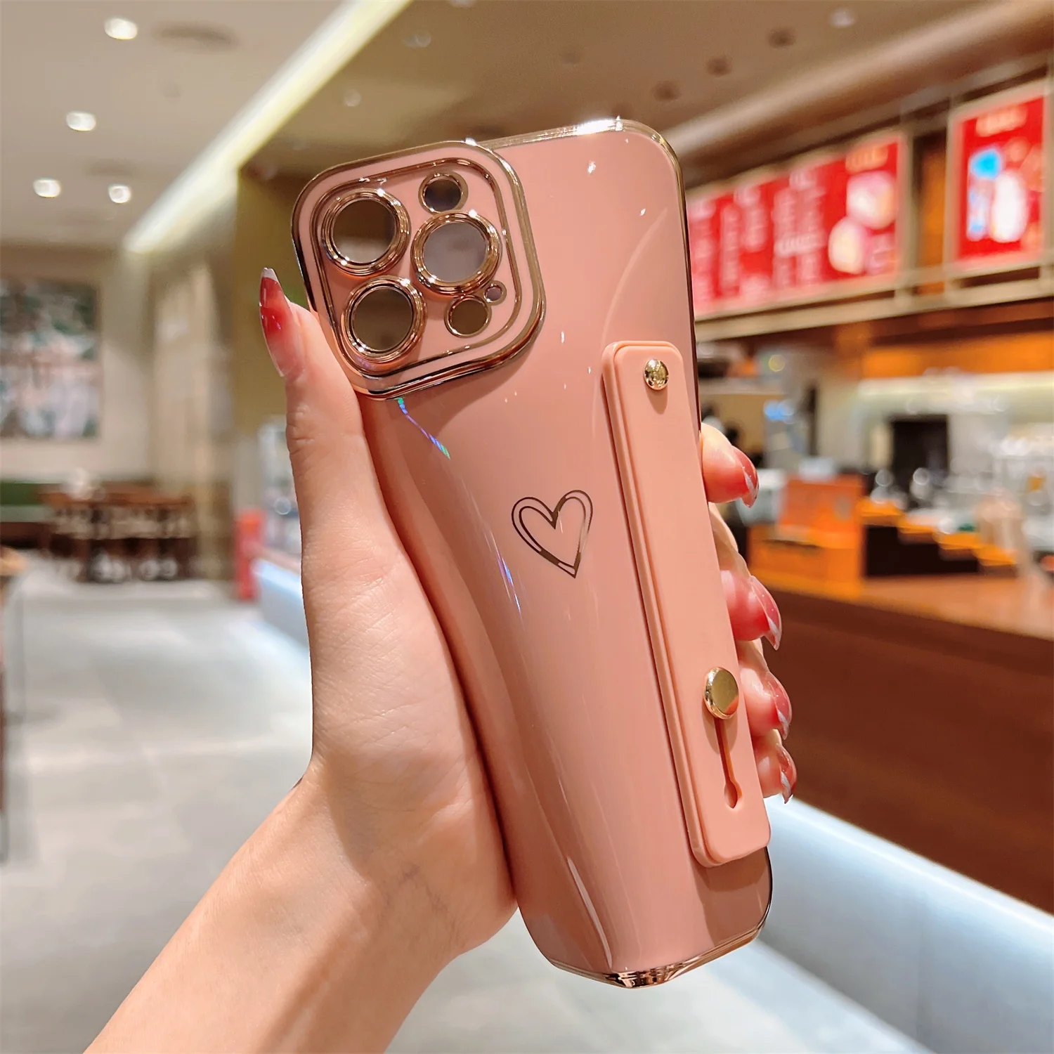 Модный женский чехол для телефона с сердечками для девушек для iphone 12 13 14 pro max Plus, гальванический мягкий чехол из ТПУ с ремешком на запястье