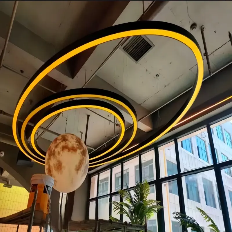 Lampu Gantung Planet Galaksi Bima Sakti Berbentuk Oval untuk Pusat Permainan Arkade, Taman Hiburan, dan Meja Depan—Konstruksi Besi dan PMMA